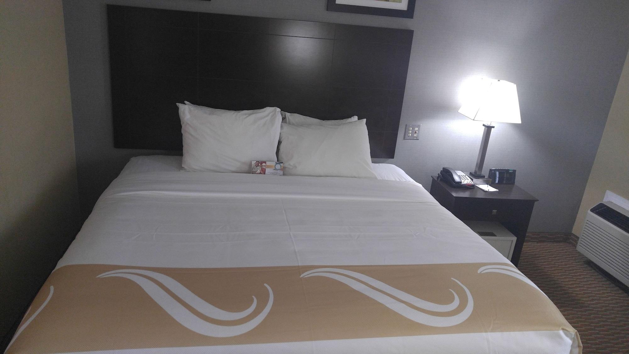 Quality Inn Westfield - Springfield Zewnętrze zdjęcie